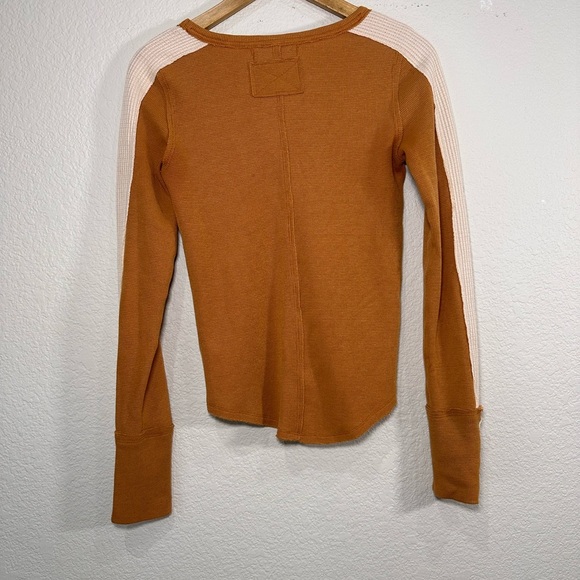 We the Free Tasha Thermal Snap Button Cuff Long Sleeve Small - Picture 5 of 7